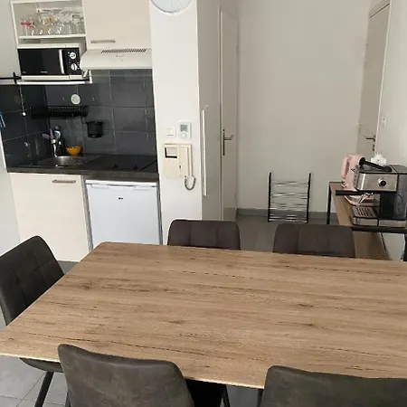 Rent T2 In Quiet 2 Private Parking Spaces * Lanton