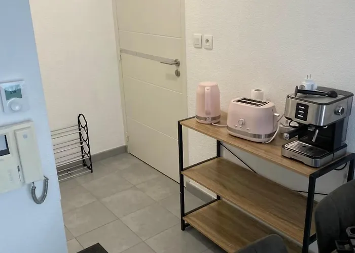 Apartmán Rent T2 In Quiet 2 Private Parking Spaces *